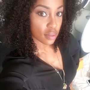 Meet your Posher, Leslie